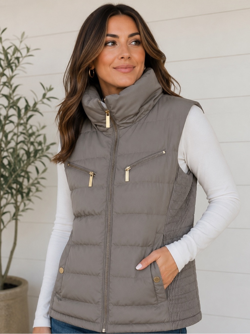 MICHAEL Michael Kors Taupe Quilted Sleeveless Puffer Vest Jacket Down Feathers M